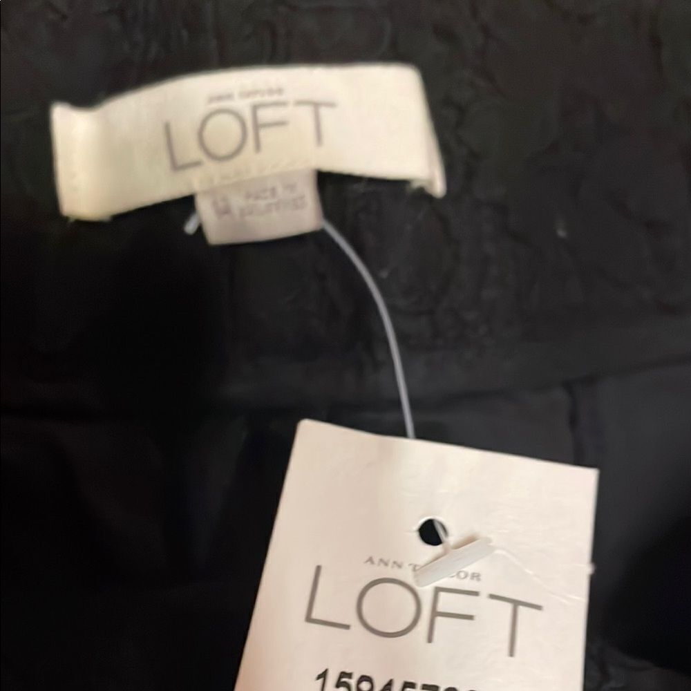 LOFT Black High Waist Structured Shorts - Picture 4 of 8